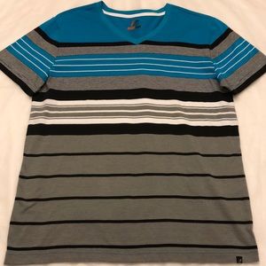 2/$25 AMPLIFY MEN’S XL•V-NECK TEE SHIRT